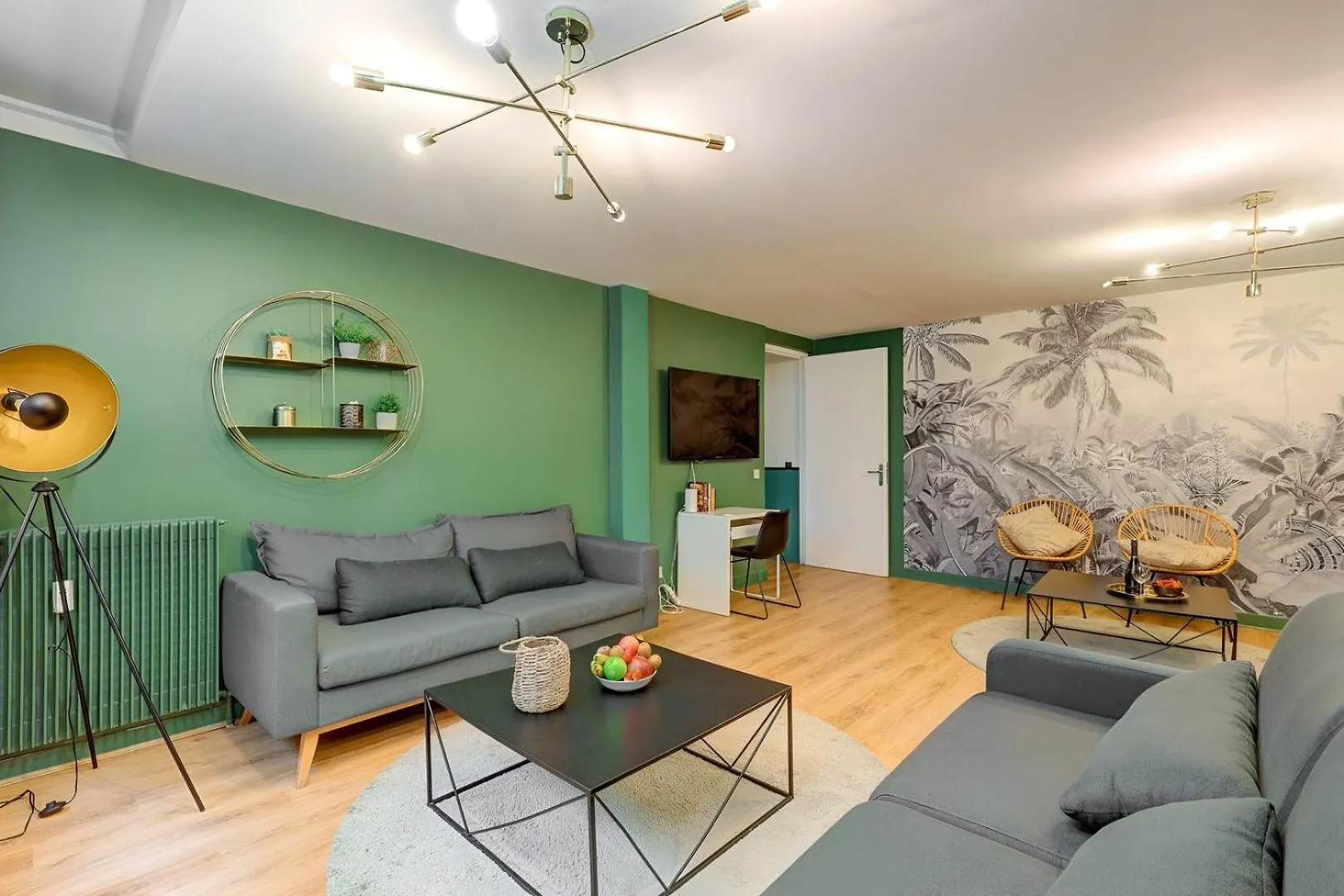 370 Anthony - Superbe A Apartment *