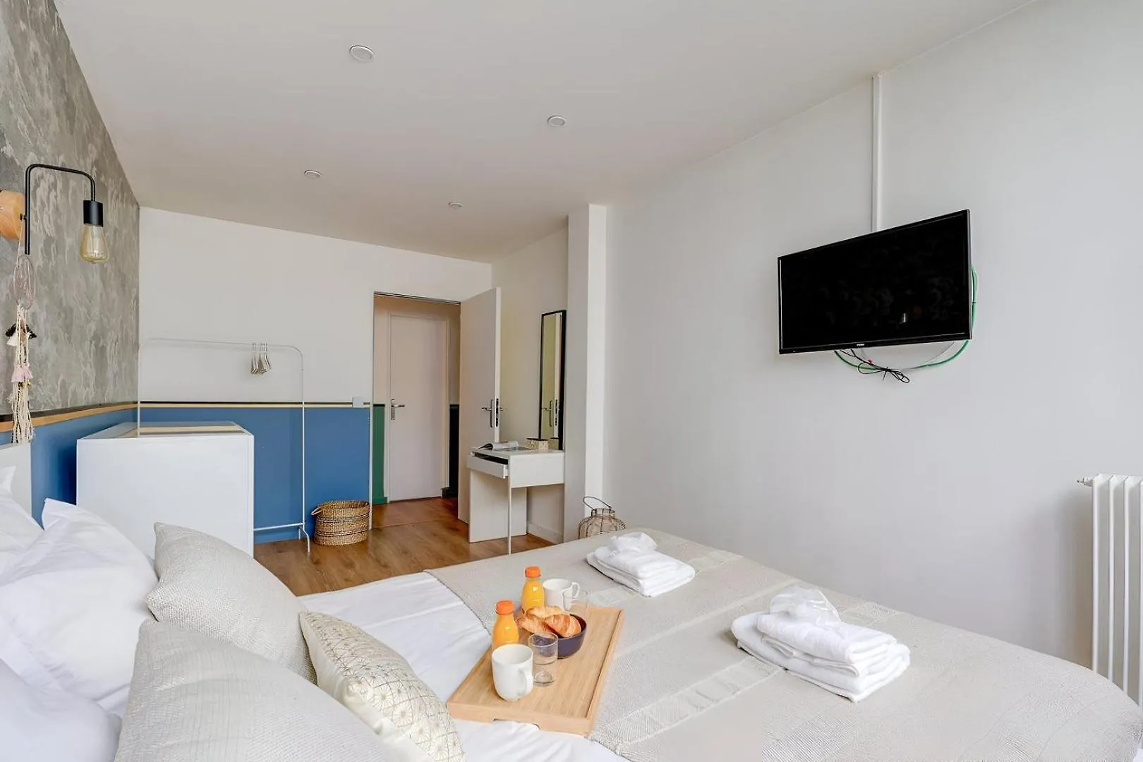 370 Anthony - Superbe A Apartament *
